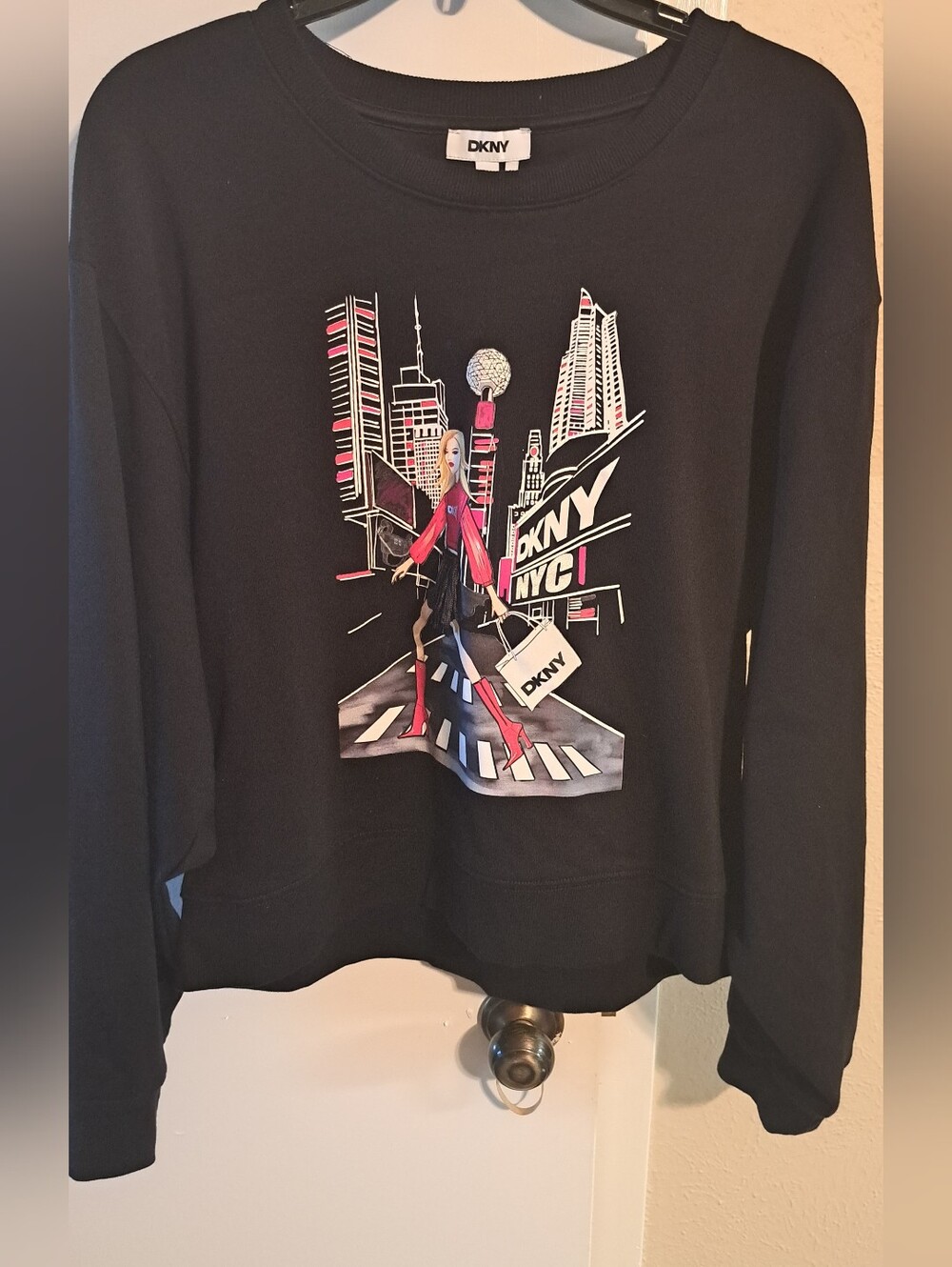 🖤 DKNY NYC Whimsical Fringe Graphic Sweatshirt | Size Large - Picture 3 of 5
